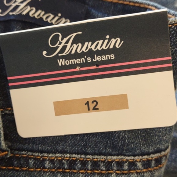 Mid Rise Distressed Front Roll Cuff Shorts 12 by Anvain - Picture 9 of 11